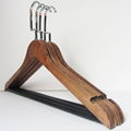 wooden clothes hangers with bar 3