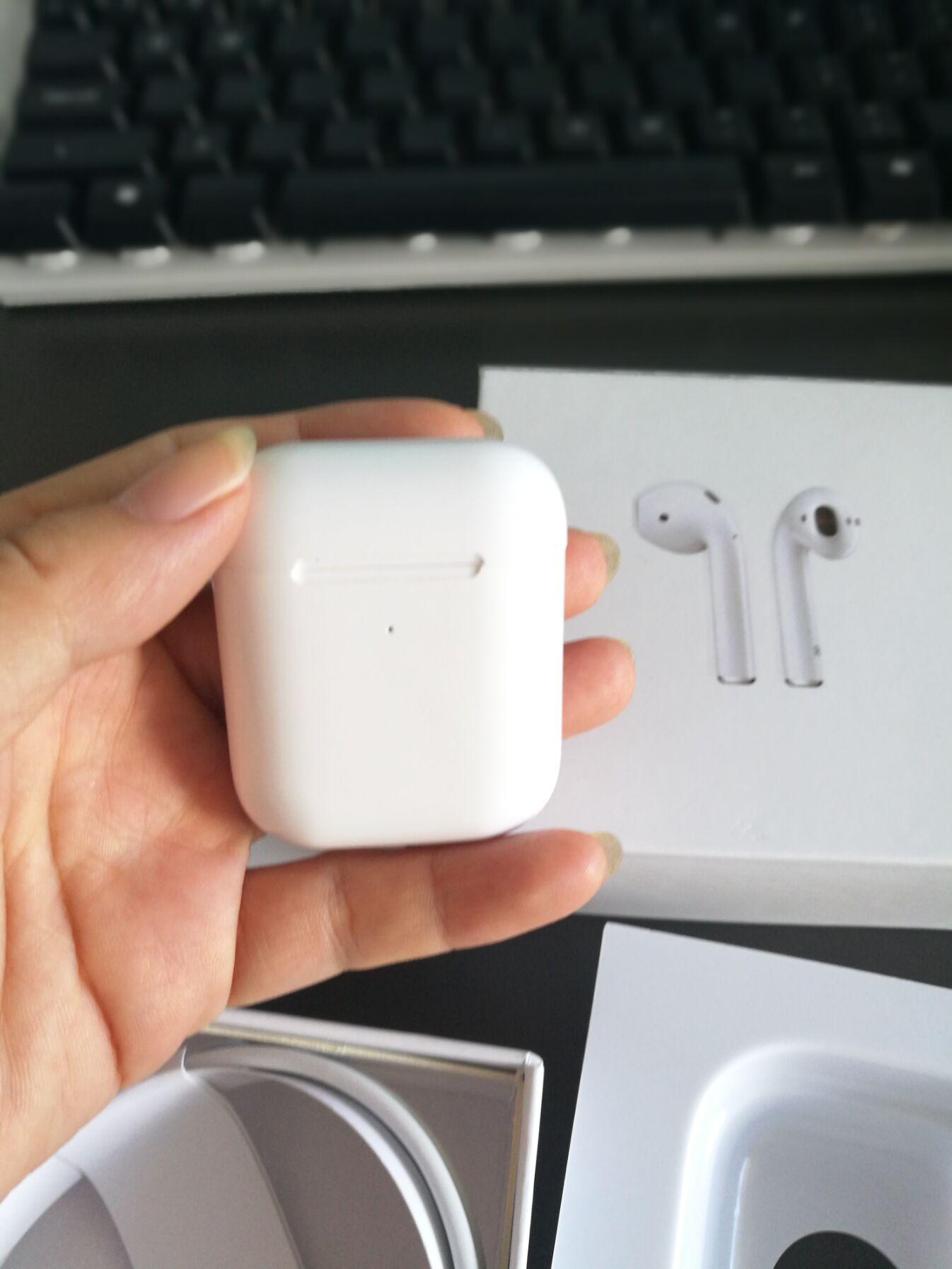 airpods二代蓝色耳机