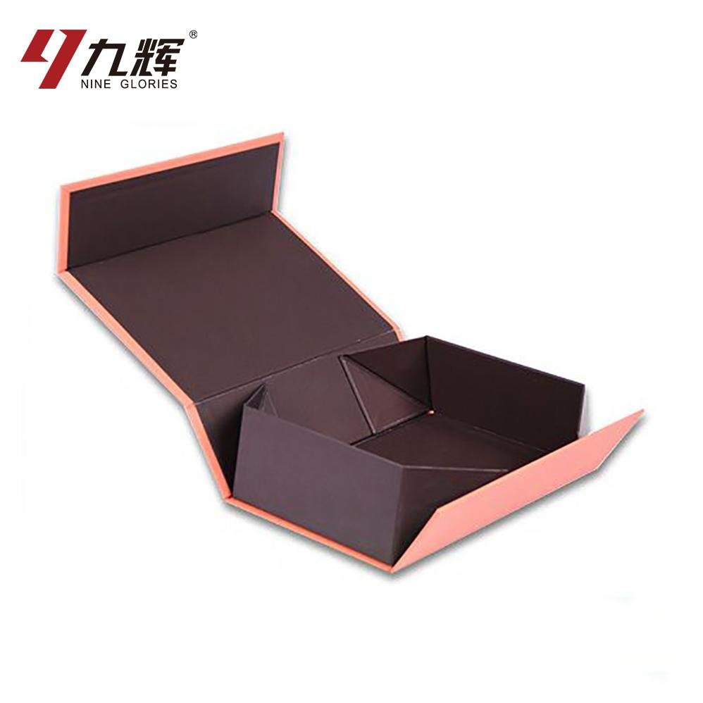  Custom Cardboard Magnetic Foldable Box with Hot stamping Logo 5