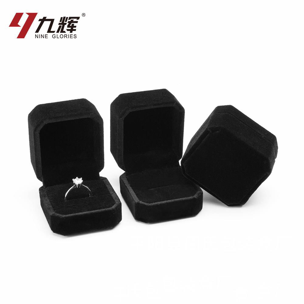 Wholesale Small Velvet Jewelry Ring Gift Box 5