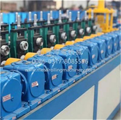Automatically Interchangeable Steel Forming Machine 3