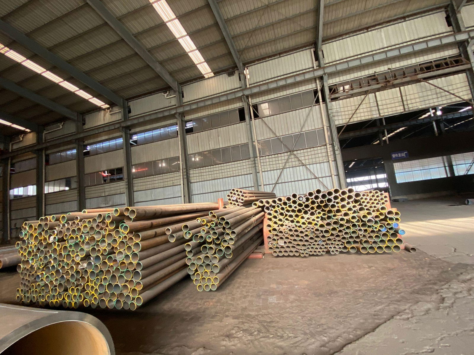 Alloy Seamless Steel Pipe For Structure 3