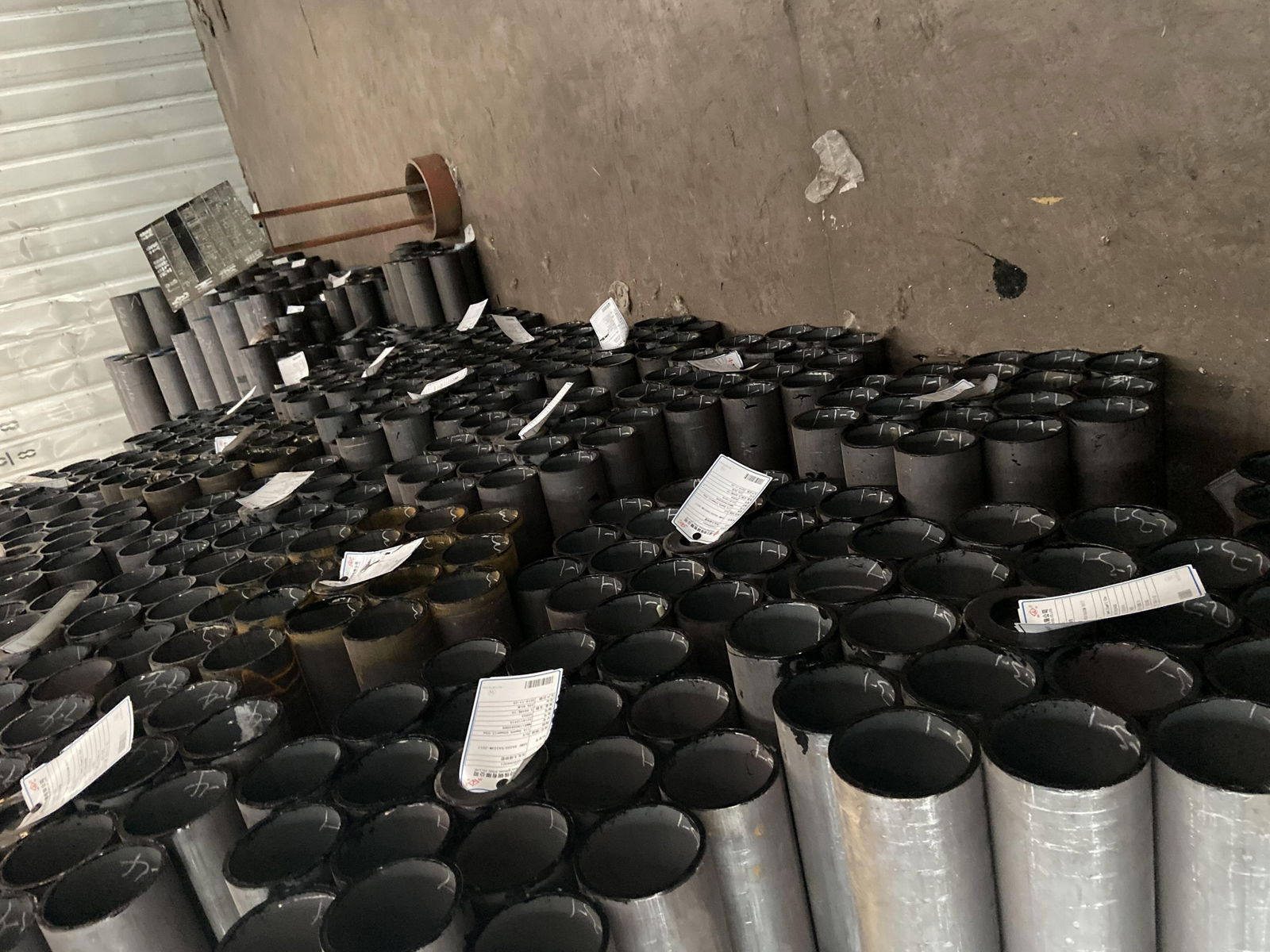 Mechanical Strucutre Alloy Seamless Steel Pipe 2