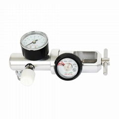 Medical oxygen regulator