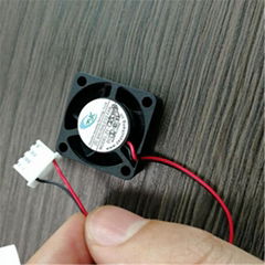 12V Ball Bearing Small Brushless DC Cooling Fan with 25x25x10mm