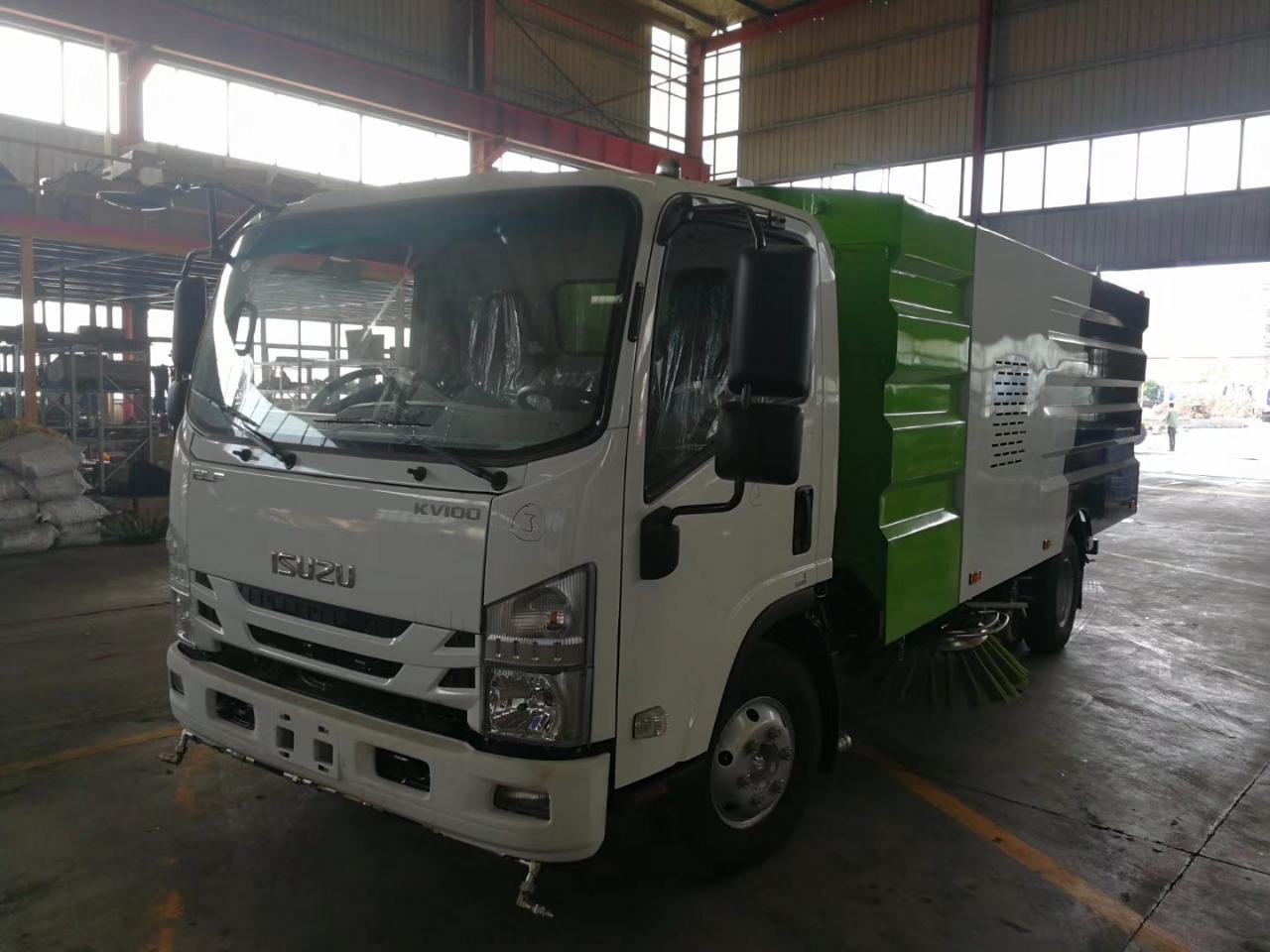 ISU-ZU 8CBM truck mounted vacuum road washing sweeper  5