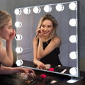 Hollywood Bulbs Makeup Mirror Vanity lights 