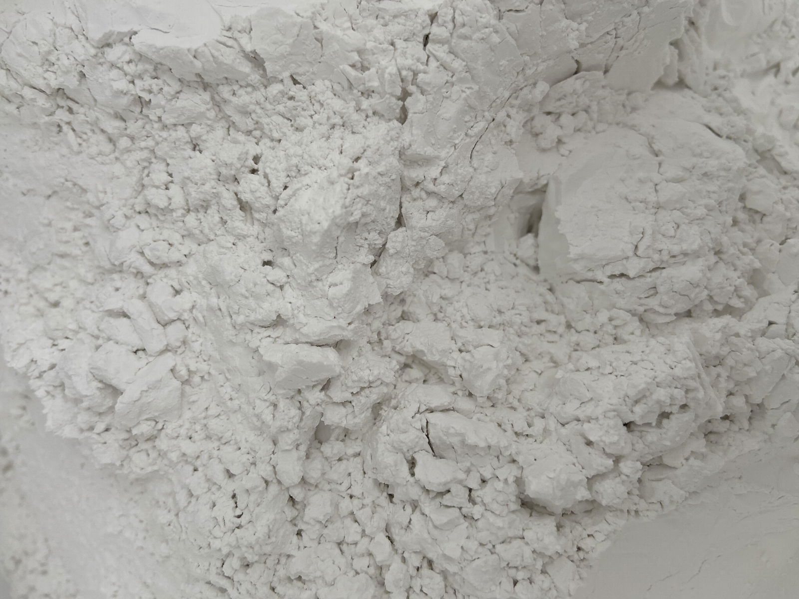  white fused alumina FEPA grains and 99% AL2O3 micropowder 5