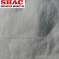 White alumina powder and grain