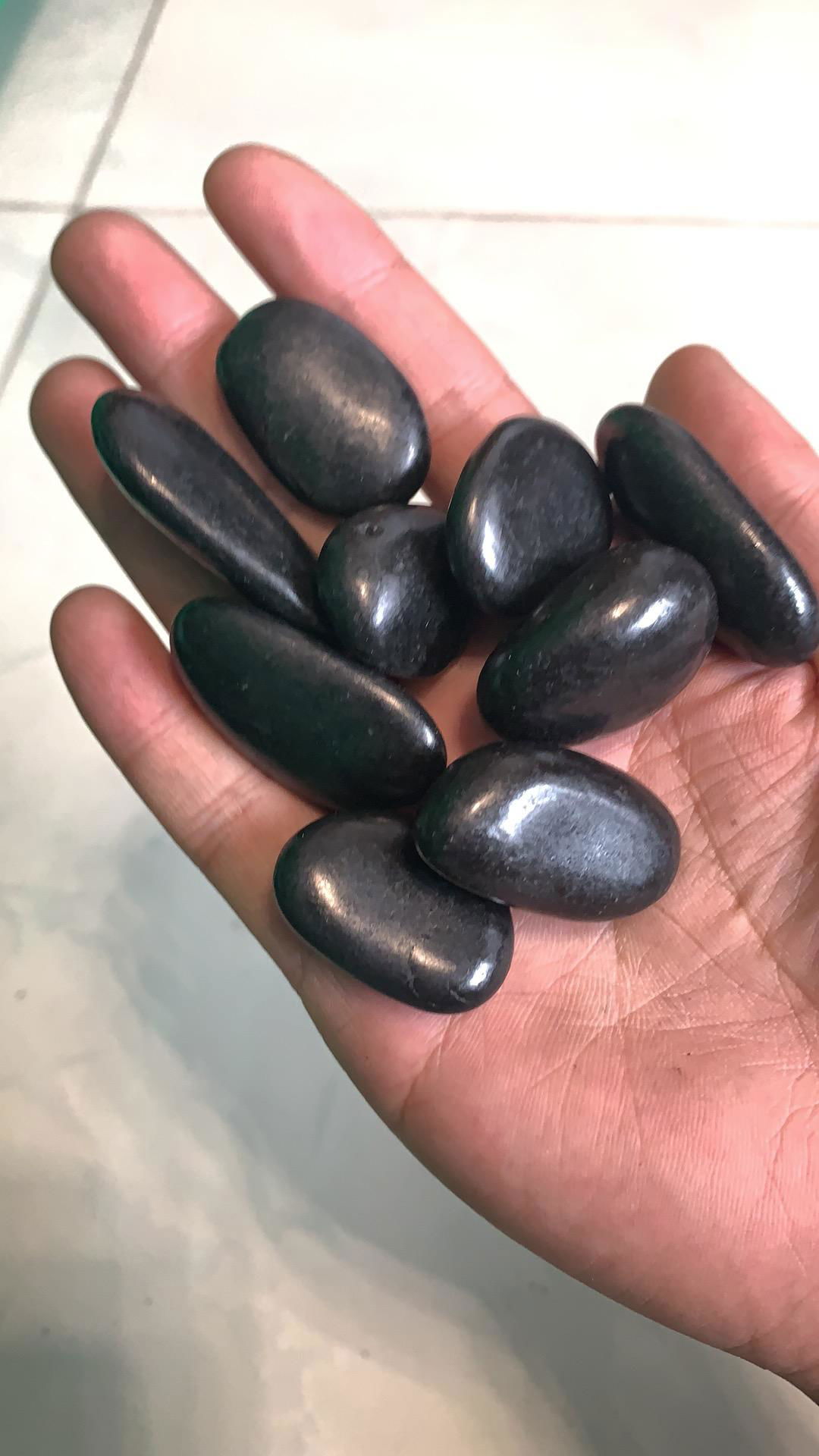 Black high polished pebble for garden bed pot plant 4