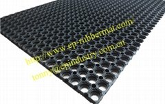 Grass Saver Rubber Mat from Qingdao Singreat in chinese