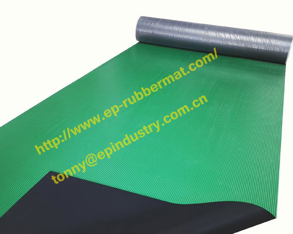 Fine Ribbed Rubber Sheet(Transverse&vertical) from qingdao singreat