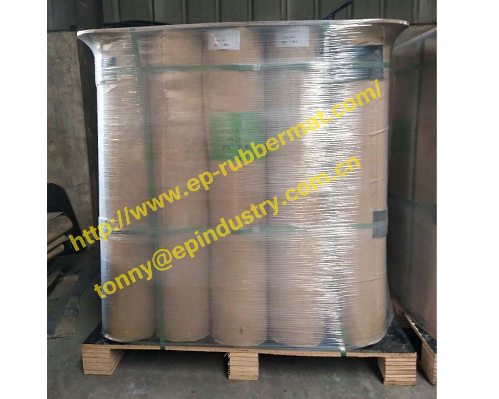 Fine Ribbed Rubber Sheet(Transverse&vertical) from qingdao singreat 5