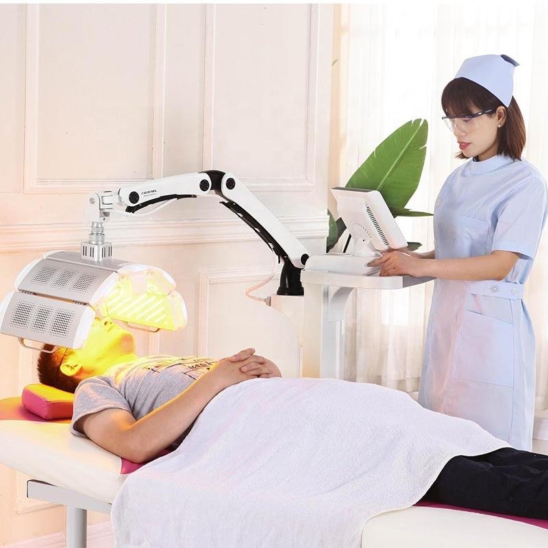 Popular High Quality Beauty Machine LED Light Therapy Machine 7 Colors for Acne  3