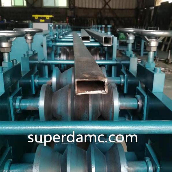 Metal Rectangular Pipe Roll Forming Machine