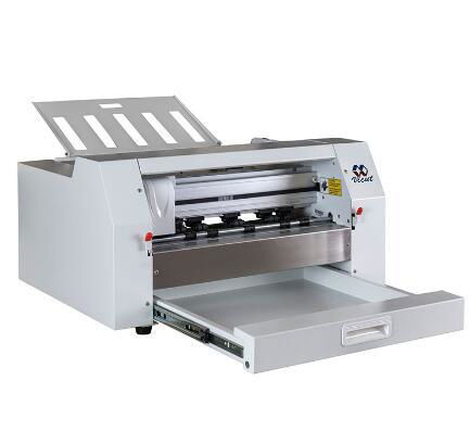 Sheet label cutter