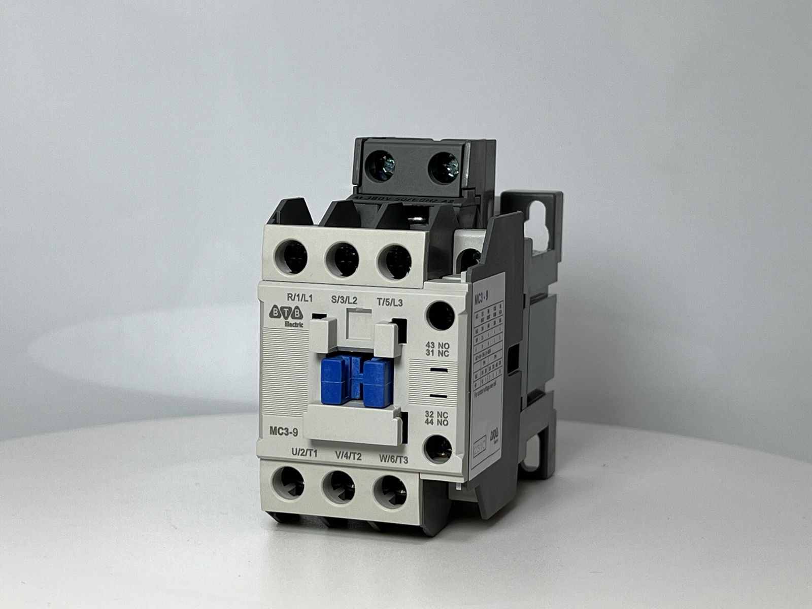 AC CONTACTOR 3