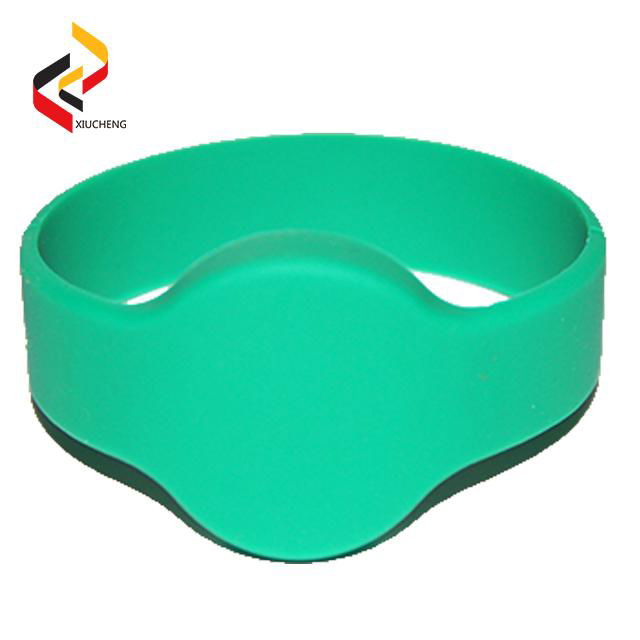 Customized NFC NTAG213 Silicone Bracelets  2