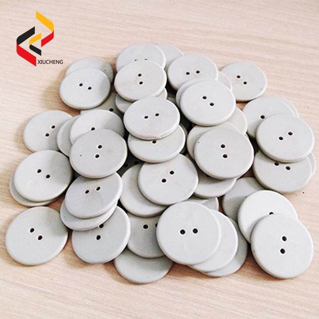 L02 XIUCHENG RFID Laundry Tags 5