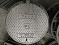 Ductile Iron Manhole Covers with Frame En124 Class C250 D400 4