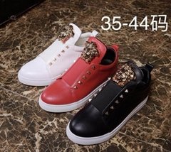         Men and Women Casual Shoes         Mens top Sneakers Red Medusa Shoes