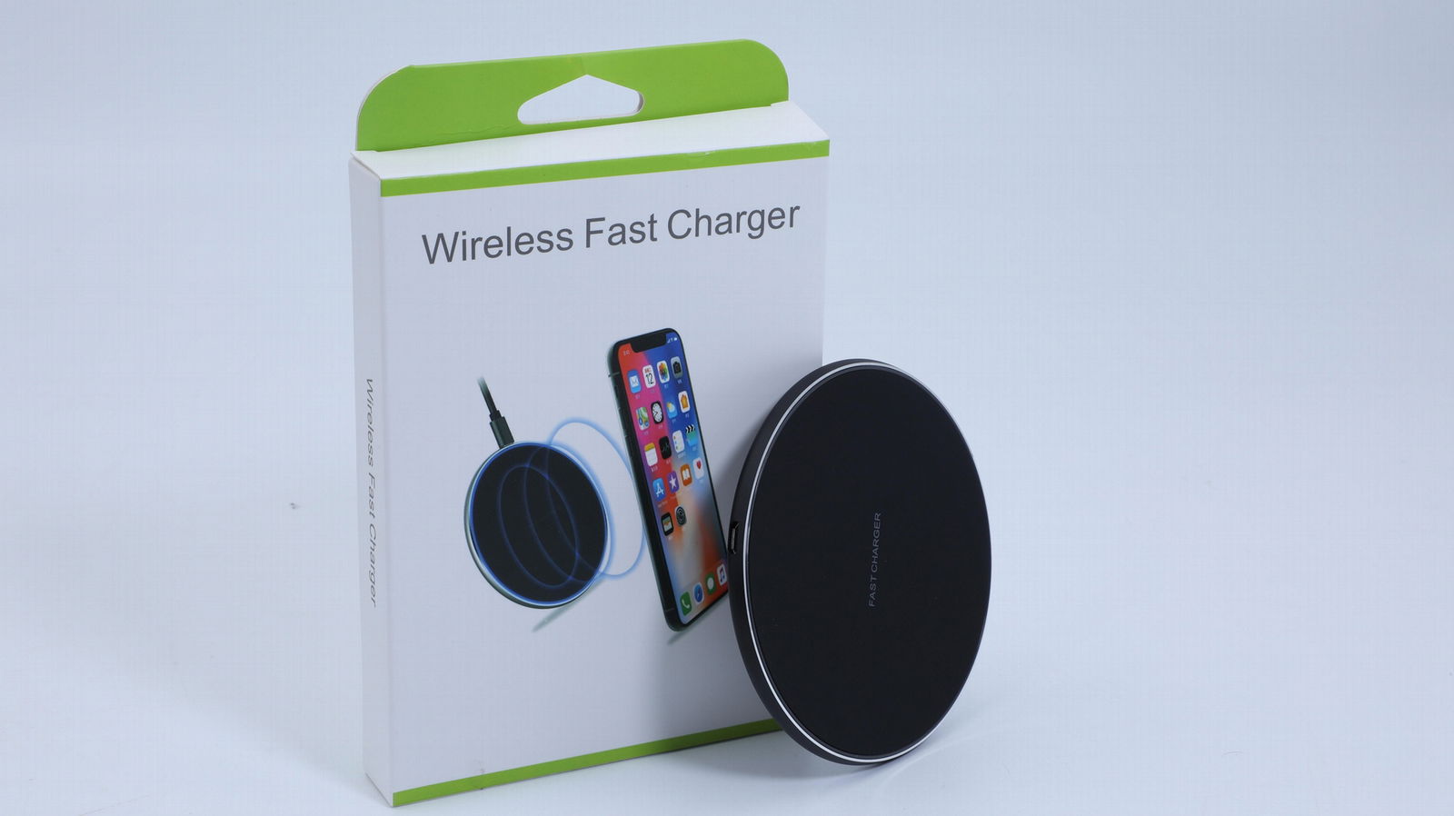 2022 New Fast Charging 10W Portable Qi Wireless Charger Cell Phone Charging Pad  3