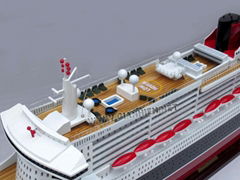 QUEEN MARY 2