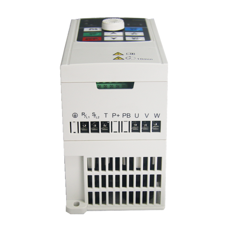 small power machine use 2020new series ac drive 1.5kw 3 phase frequency inverter 5