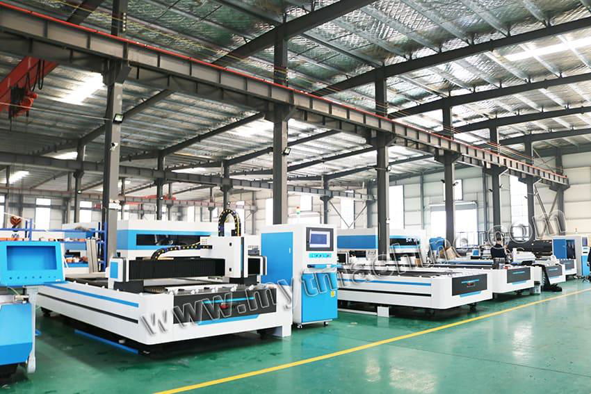 CNC Metal Fiber Laser Cutting Machine