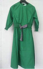 Teenage dress with belt and smucker