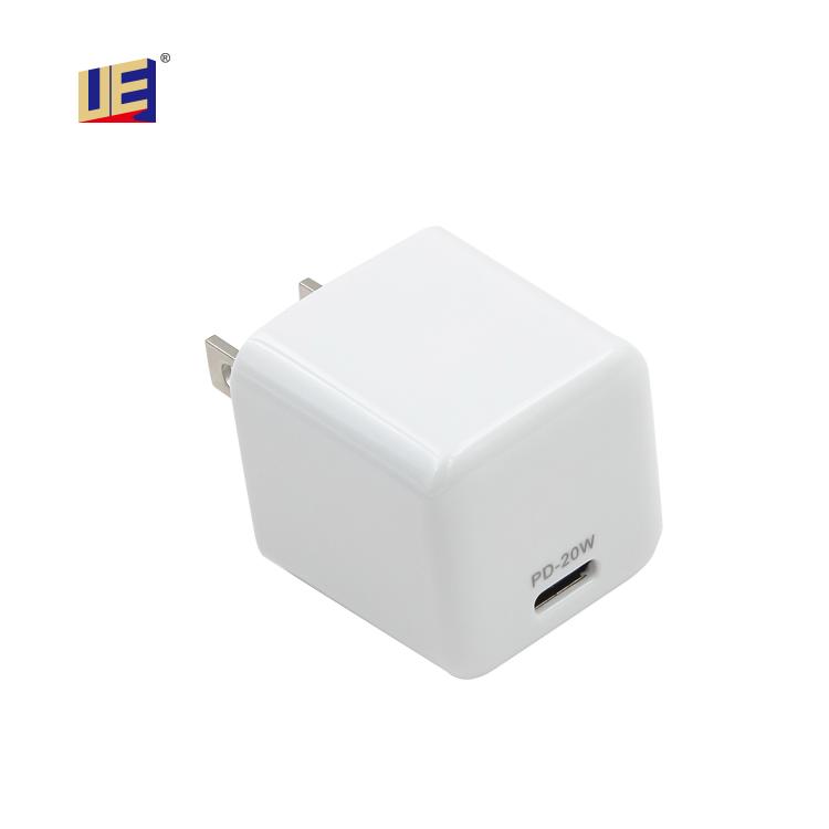 UE Electronic 20W Charger,Black technology , Charger suitable for Iphone 2