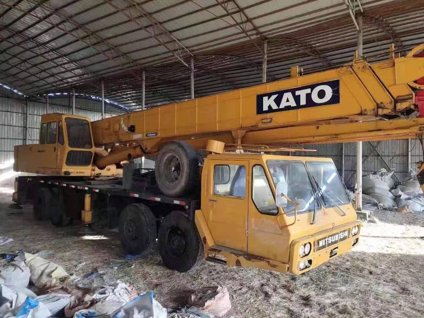 kato nk400e truck crane 40ton good quality  3