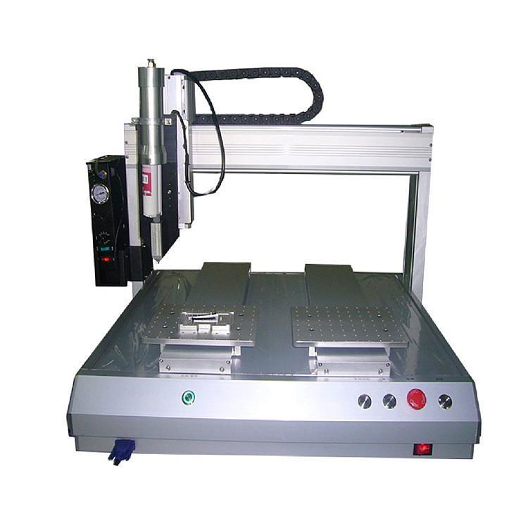 Three-axis full automatic dispensing machine 4
