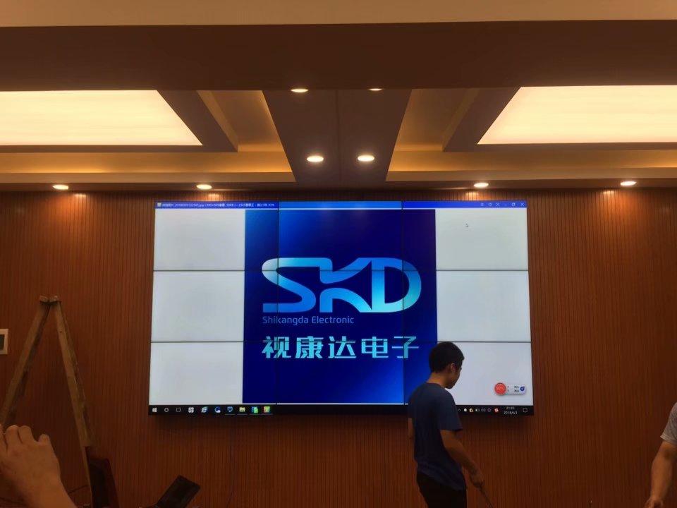 湖北49寸超窄邊拼接屏可定製 4