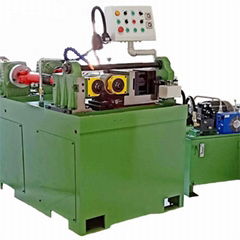 Thread rolling machine