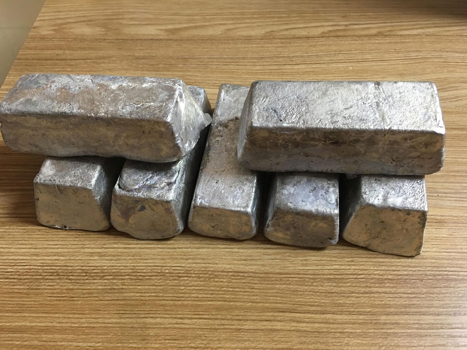 Magnesium ingot 4