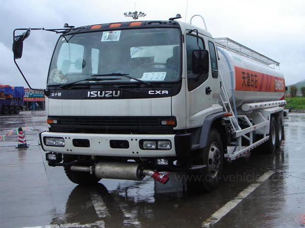 Isuzu 6X4 20000liters Carbon Steel Stainless Steel Aluminum Alloy Oil Tank Truck