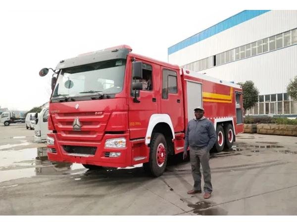 16tons Howo 10 wheel Fire Engine 13000Liters Water 3000liters foam Tanker Fire F