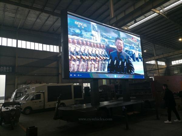 Customer Made Outdoor LED P4 Full Color Billboard Advertisement Folding Screen T