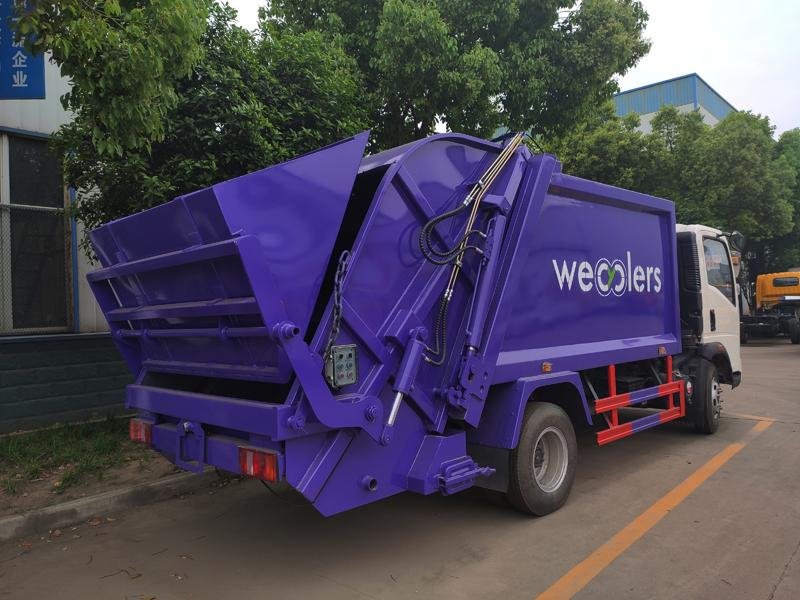 Sinotruck HOWO 8CBM RHD Garbage Compactor Truck Compressed Waste Truck with Chao 5