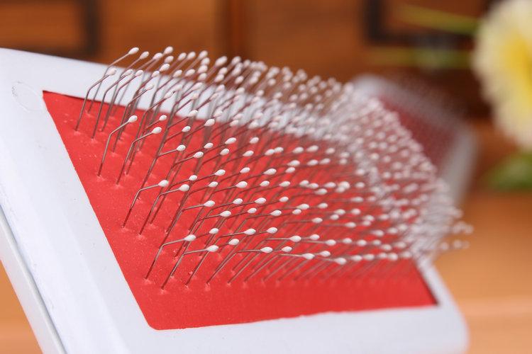 宠物用品白色塑柄密针梳专用狗梳子塑料猫梳子 4