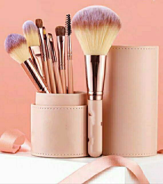 Makeup brush sets