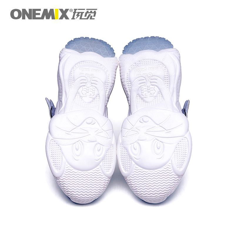 Basketball shoe Blue color new style 3