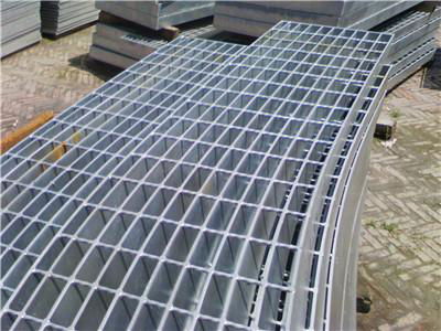 Hot-dip galvanized steel grating     galvanized wire mesh  