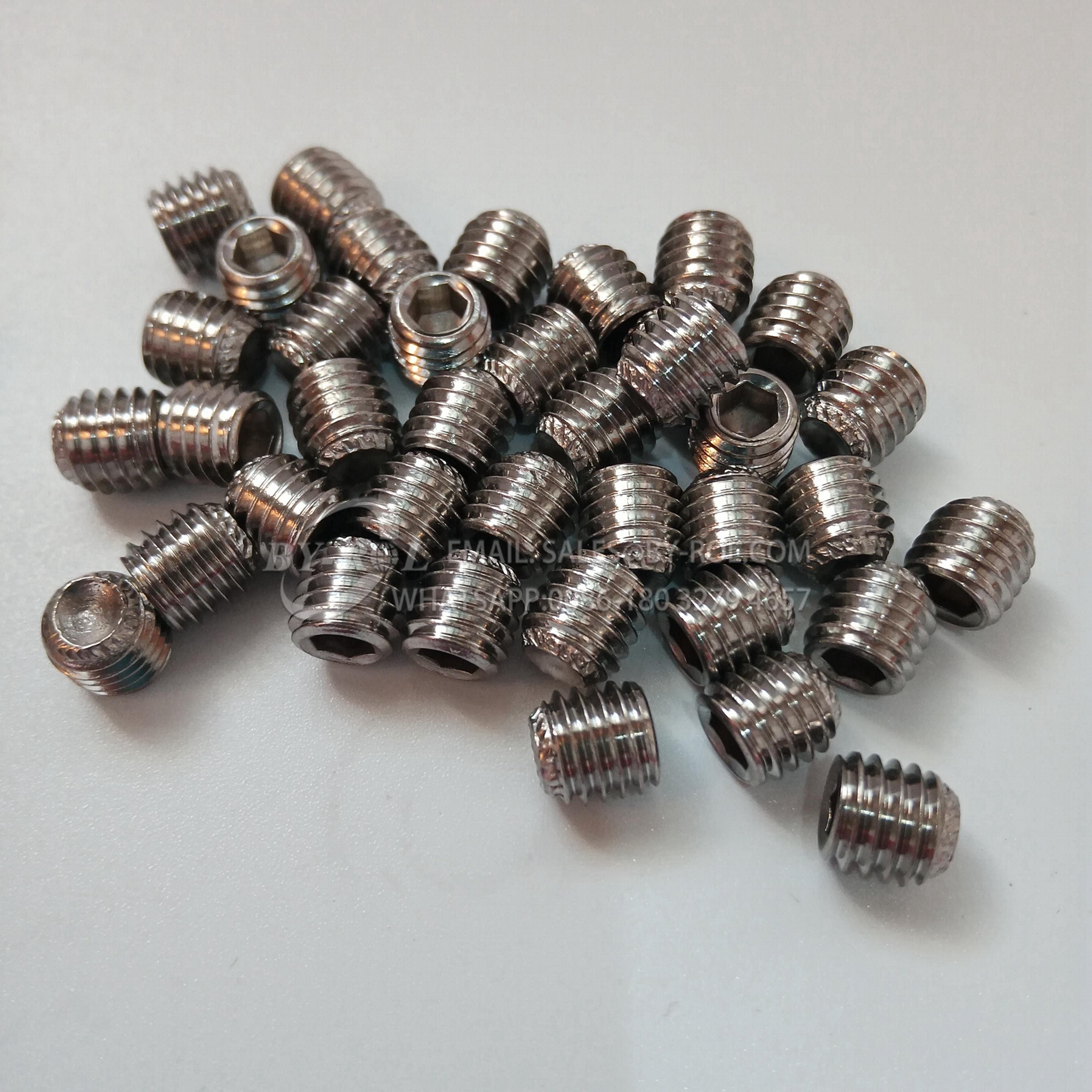 Stainless Screws with Cup Point and Knurling Set Socket Hex Screws 1