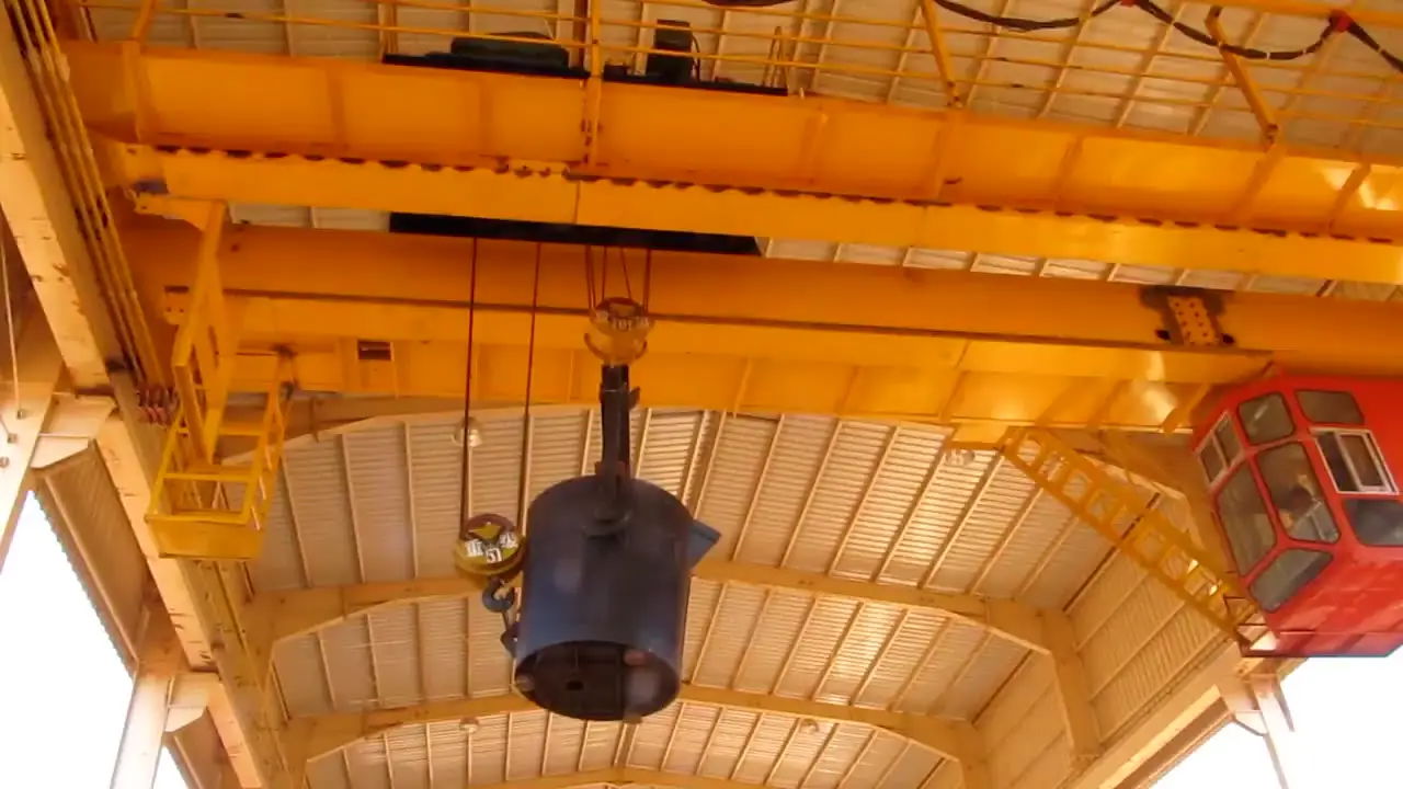 Foundry Heavy Duty Overhead Crane 3