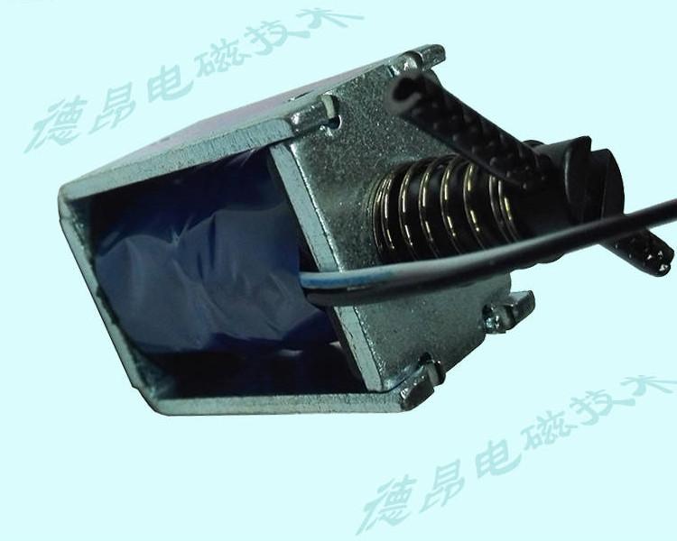 DC12V方框式电磁铁DU0837款式 3