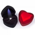heart shape ring box with light 2