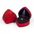heart shape ring box with light 3