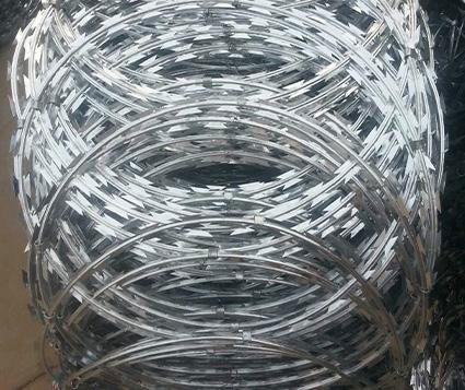 Concertina Razor Wire  wholesale Razor wire  carbon steel Razor wire  4